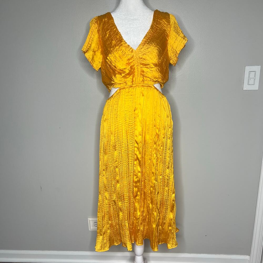 Express Satin V-Neck Flutter Sleeve Pleated Cutout Midi Dress Sz M Yellow Gold - Picture 2 of 11